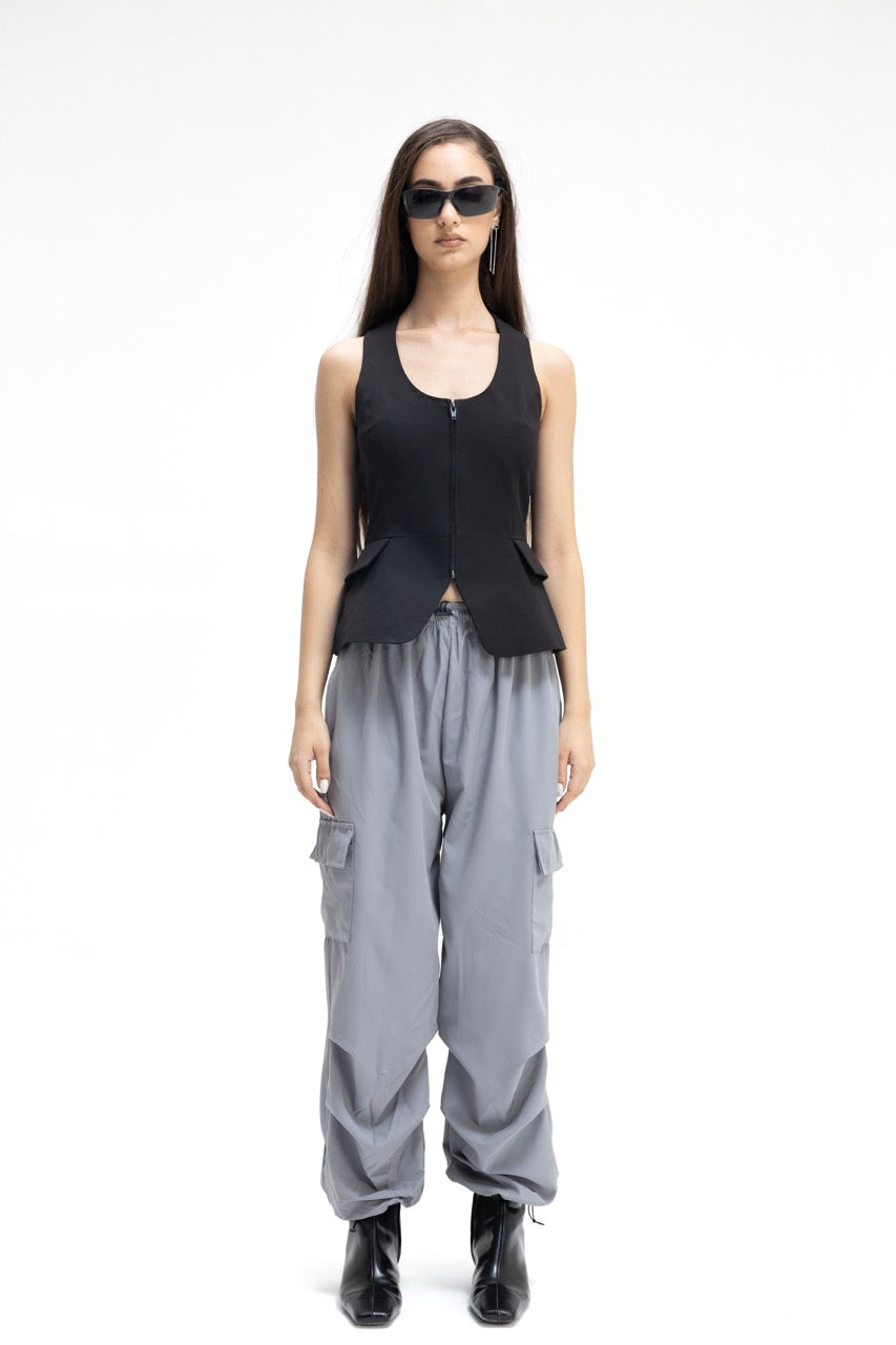 Sculpted Static Vest