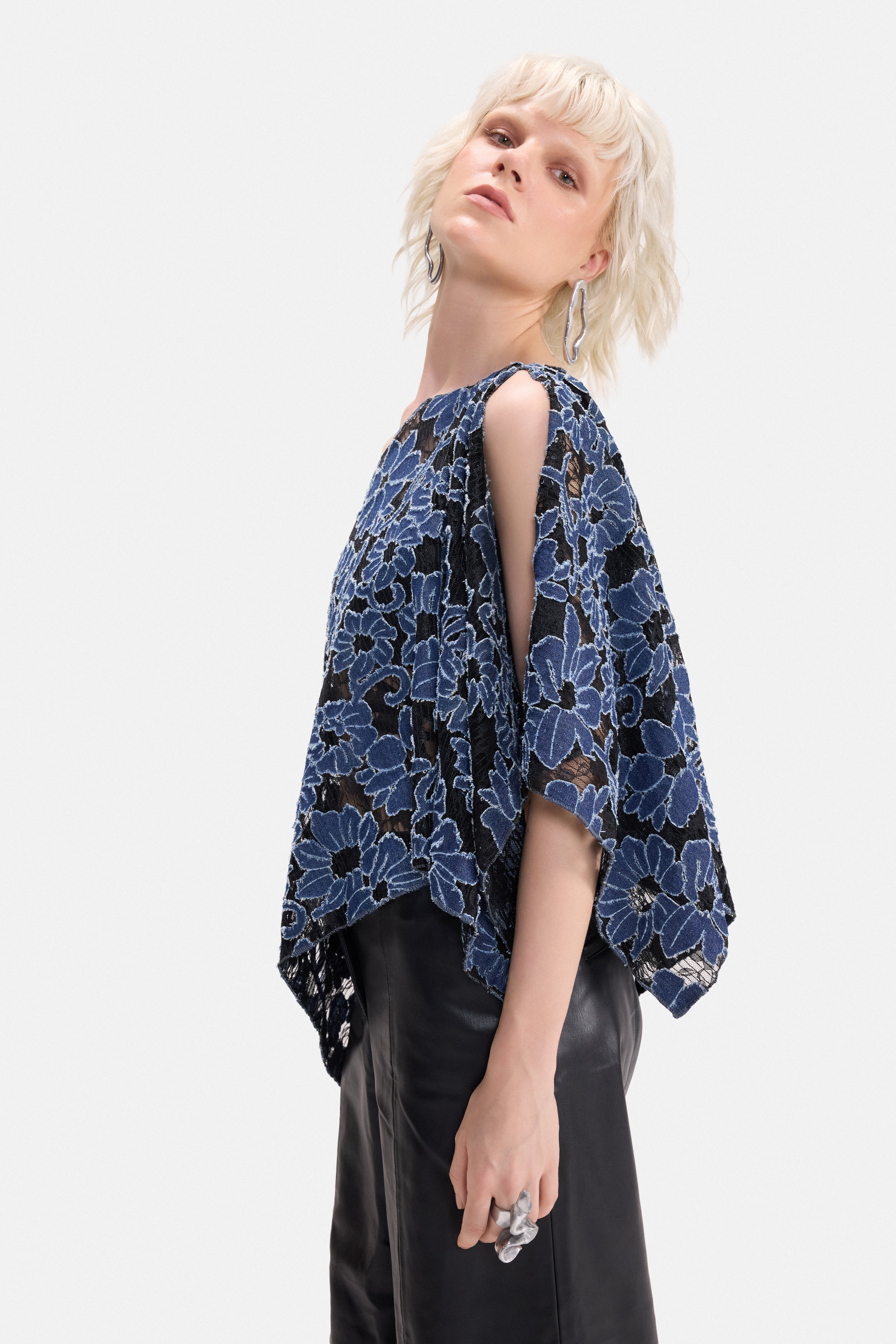 FREE FLOW - DENIM LACE CAPE TOP