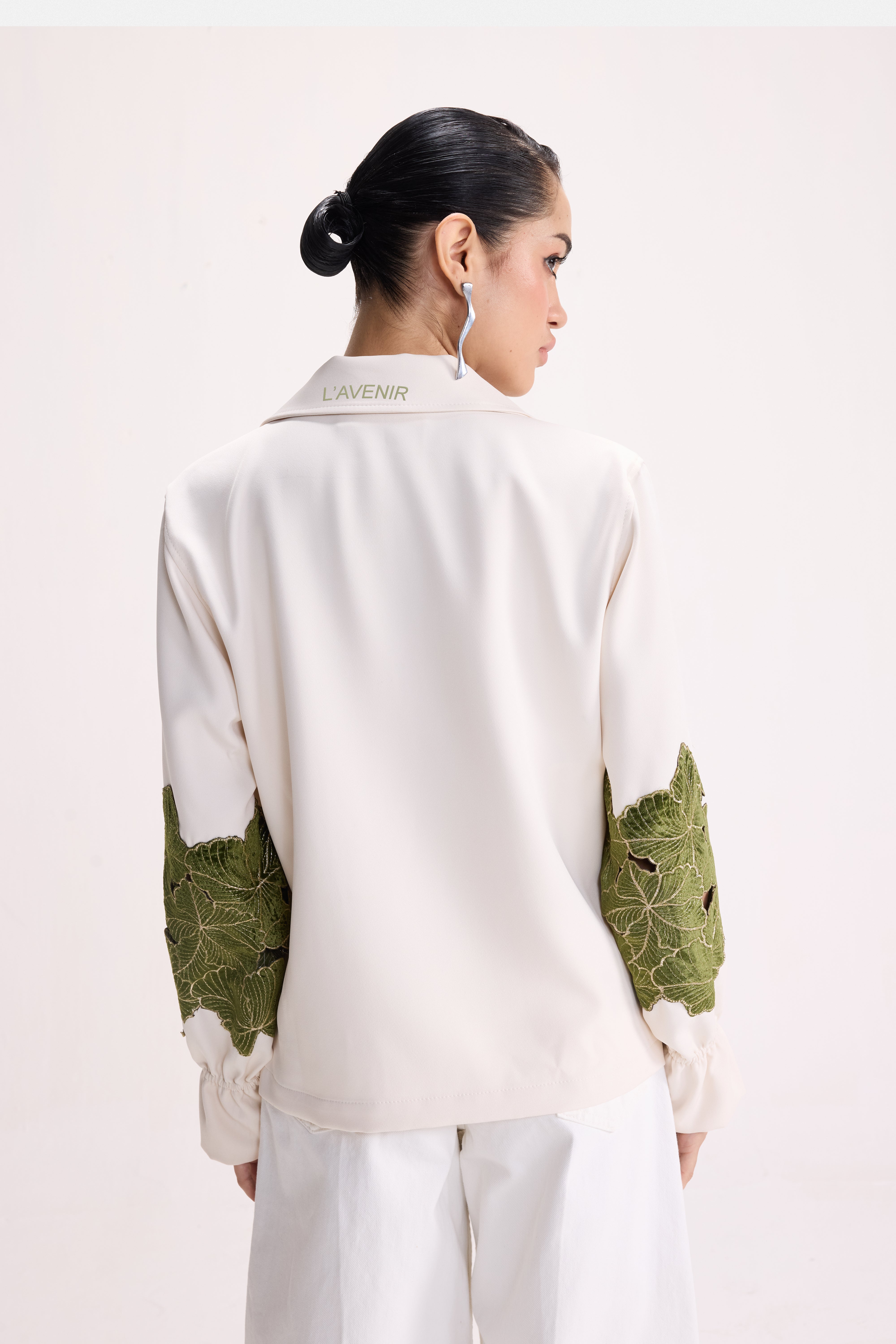 LAST PETAL - IVORY POWER BLAZER