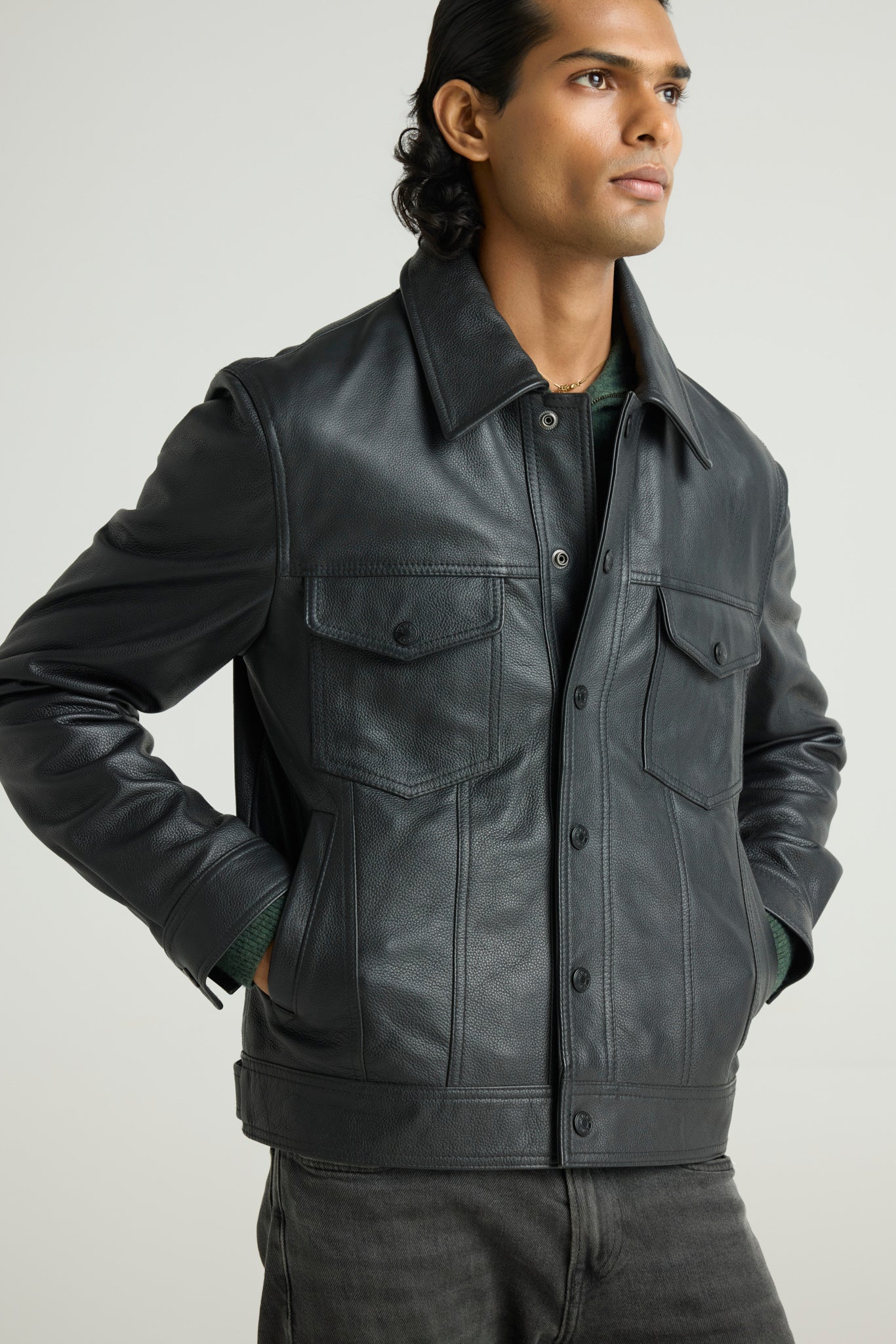 BASE - Classic Grained Leather Trucker