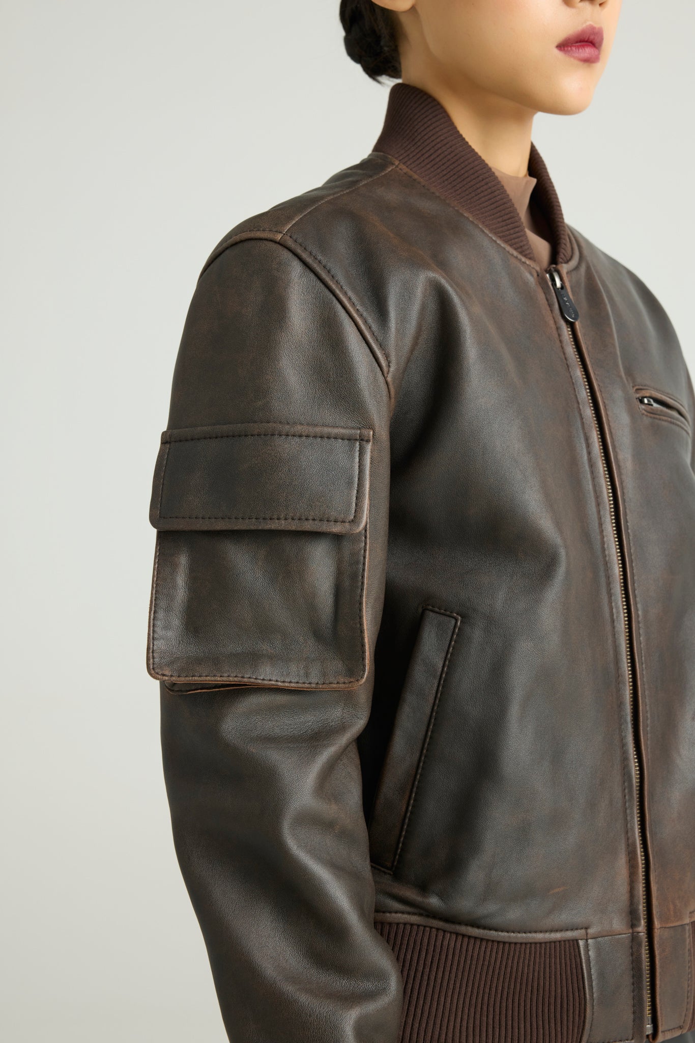 ESPRESSO - CROPPED BOMBER JACKET