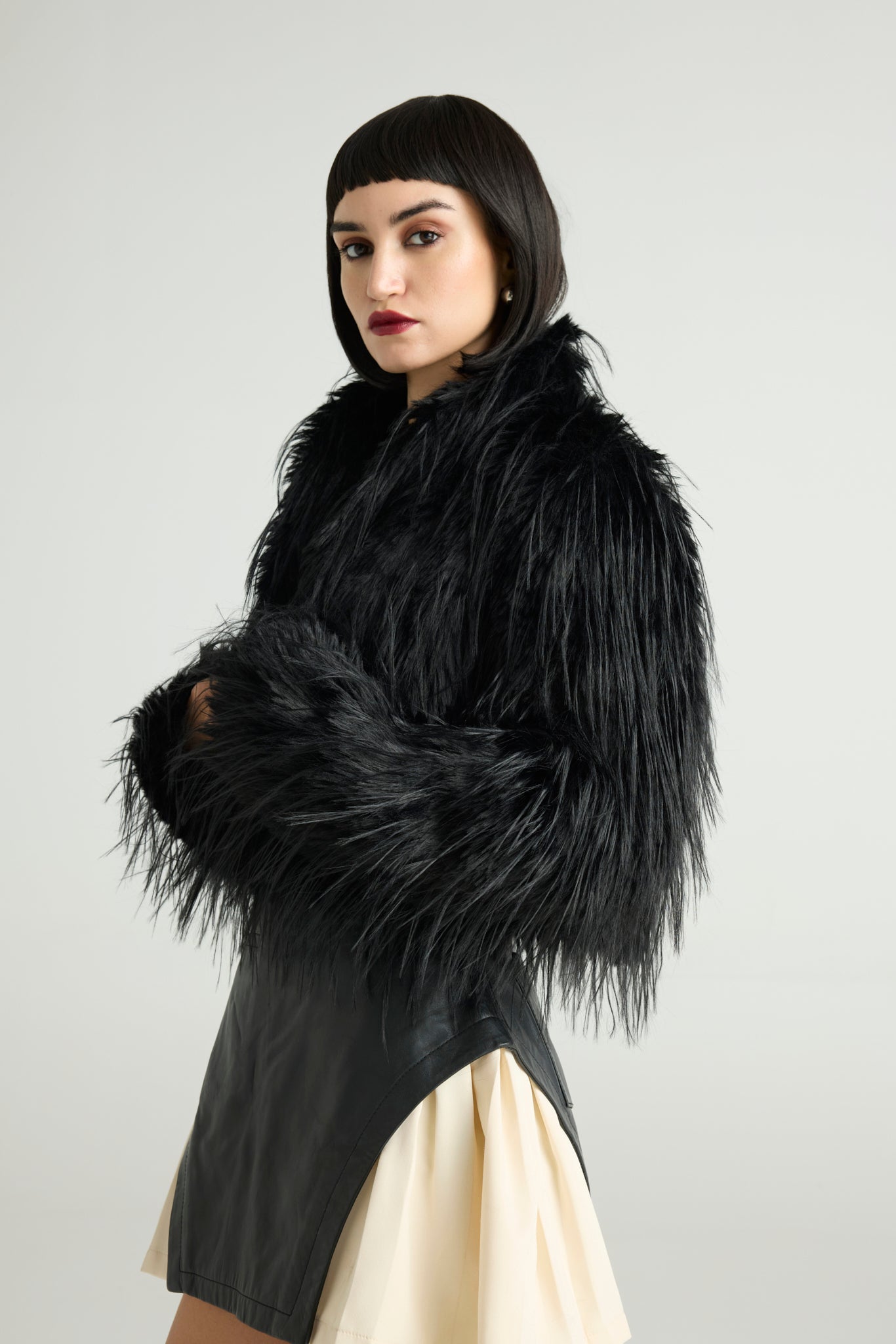 BLACK SWAN - Cropped Faux Fur Jacket