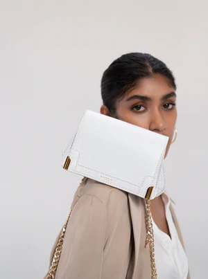 L’avenir skins: buy leather totes now!