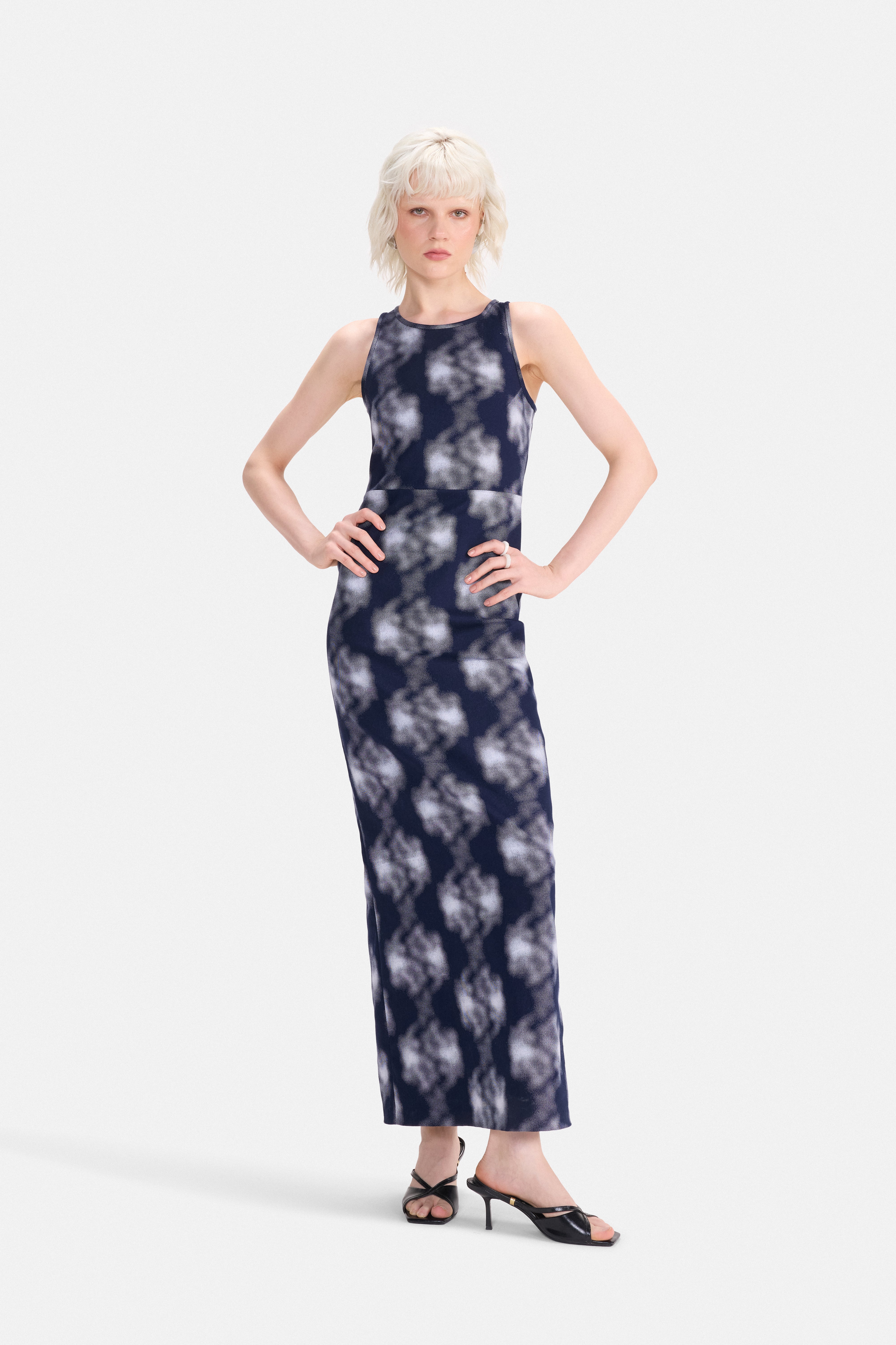 GONE GIRL - SMOKE DIFFUSION DRESS
