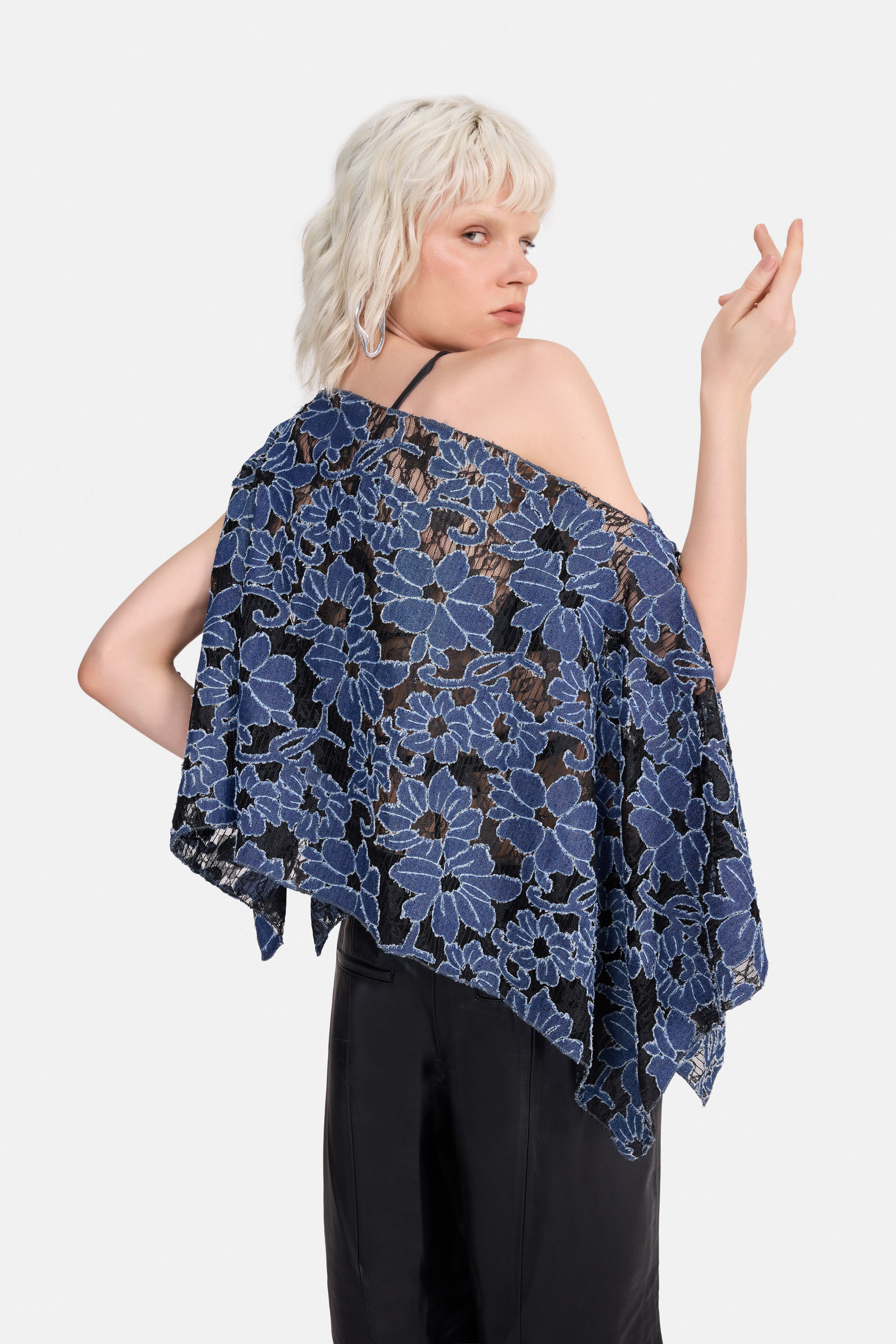 FREE FLOW - DENIM LACE CAPE TOP