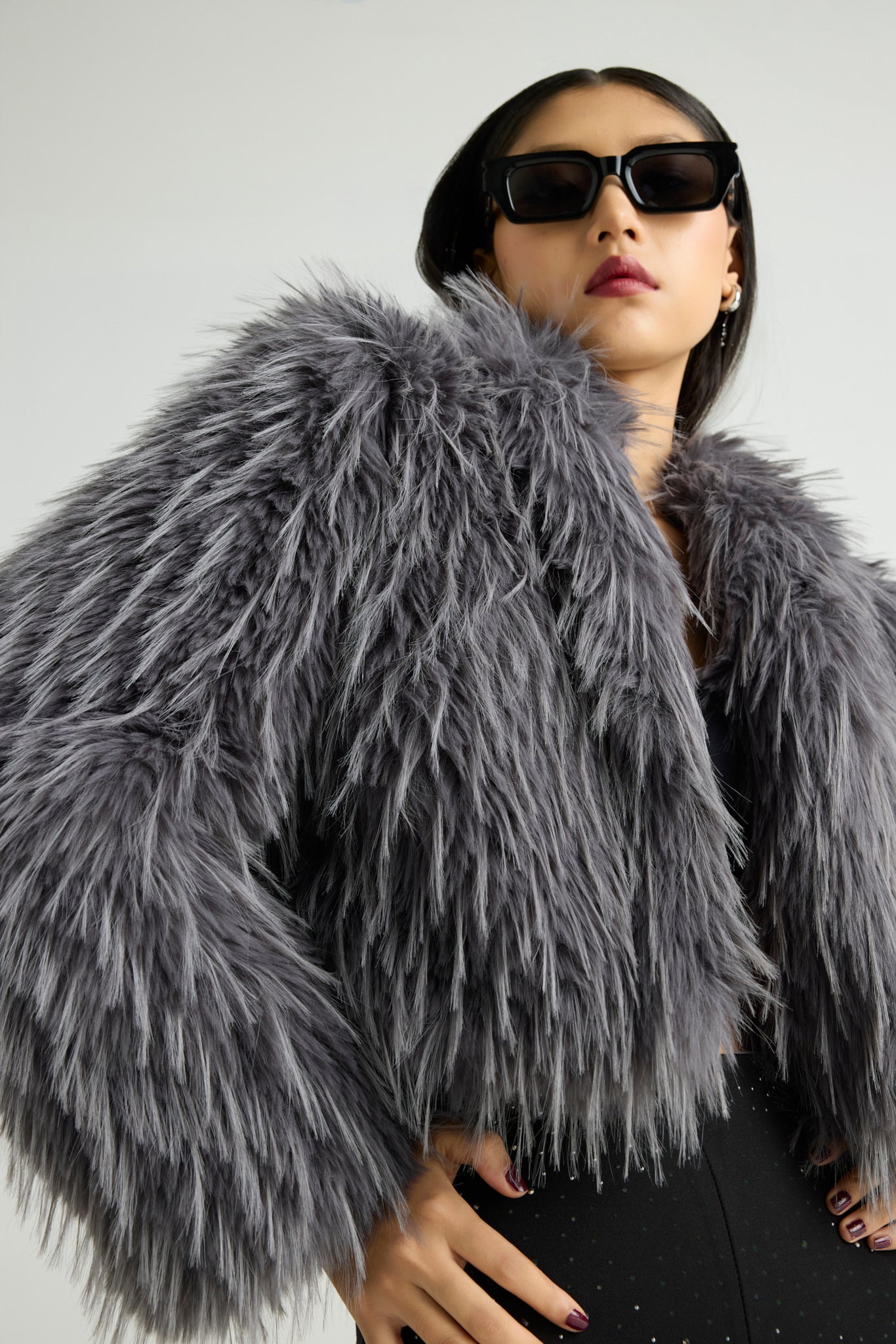 STORM MUSE - Cropped Faux Fur Jacket