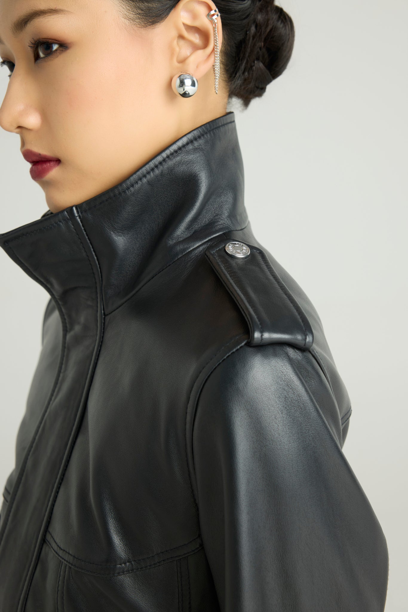 VIXEN — CROPPED LEATHER POWER JACKET