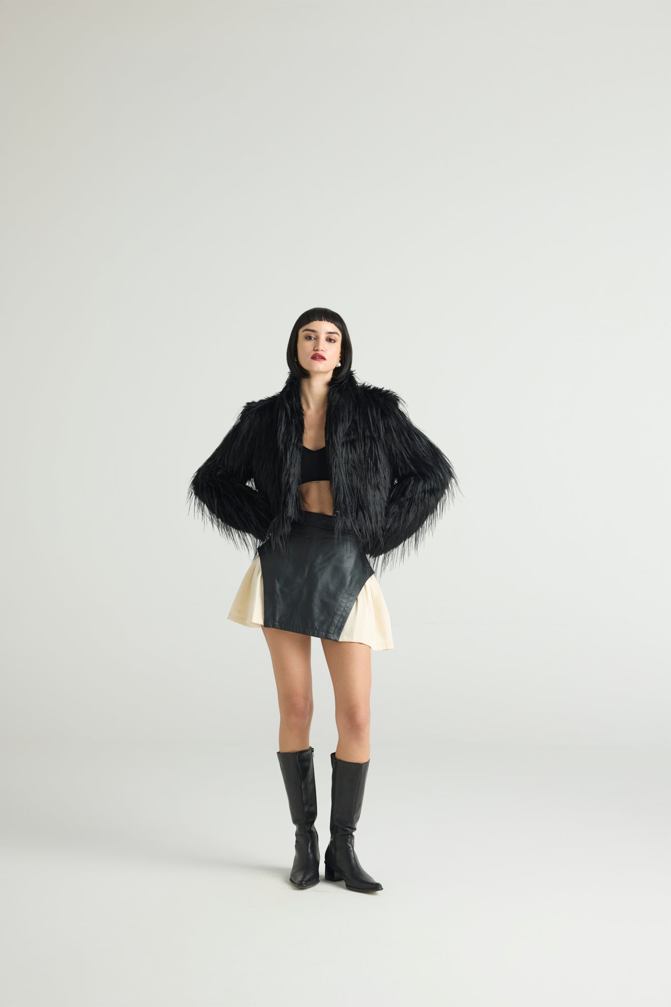 BLACK SWAN - Cropped Faux Fur Jacket