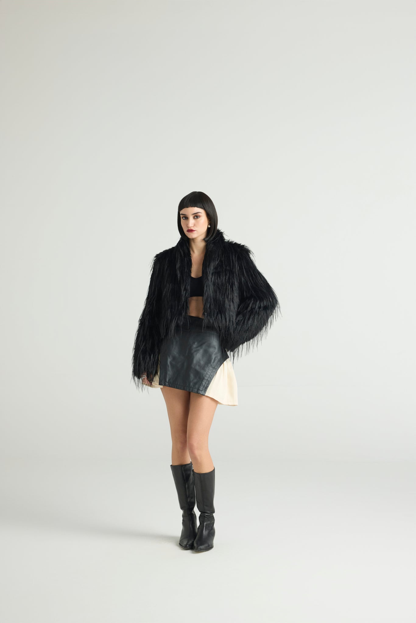 BLACK SWAN - Cropped Faux Fur Jacket