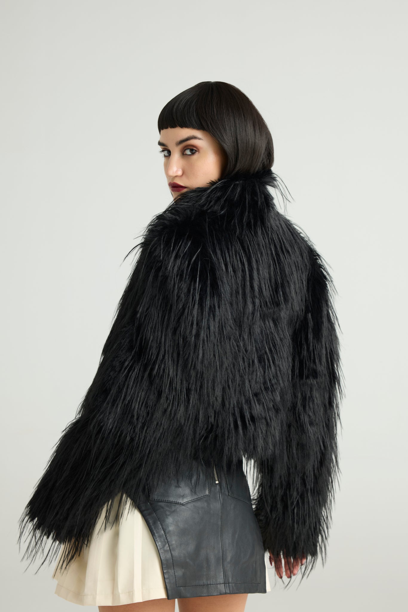 BLACK SWAN - Cropped Faux Fur Jacket